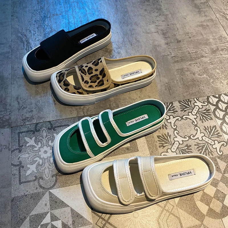 

2021 Outside Leopard pattern slippers women sandals flip flops summer shoes woman cover toe hook&loop slides square toe mules