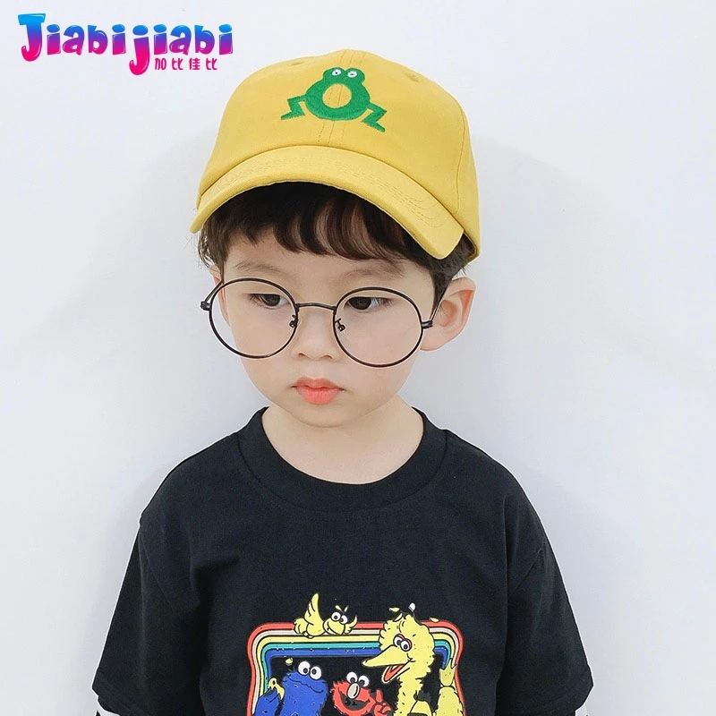 Детская кепка весенне-летняя тонкая бейсбольная на плоской подошве для