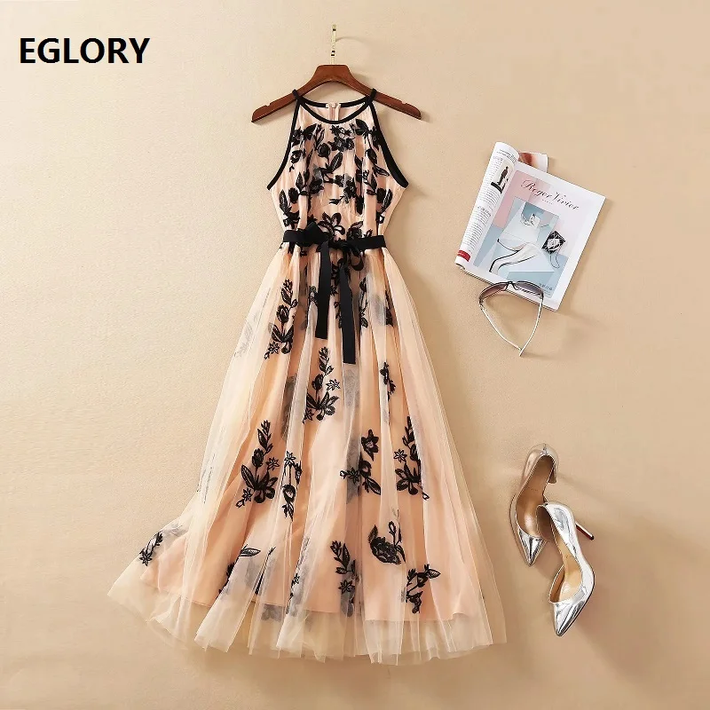 

Ball Gown Dress 2021 Spring Summer Designer Runway Women O-Neck Allover Exquisite Embroidery Mesh Dress Slim Fit & Flare Party