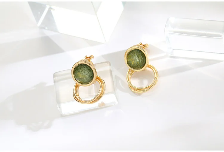 

C1224 New round earrings, moist ring earrings, simple temperament, ear clips, no ear hole, female personality Eardrops