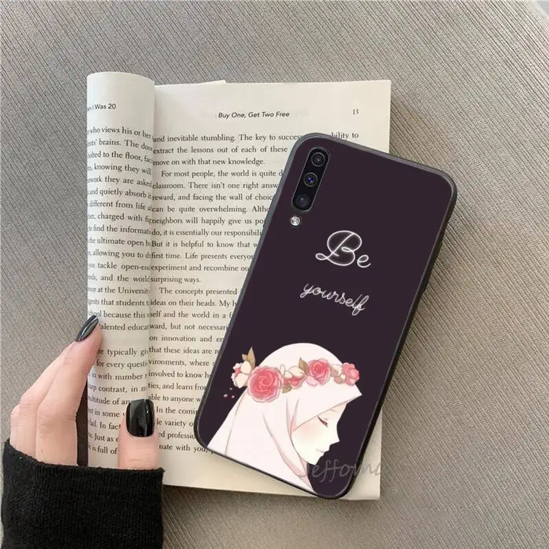 

Muslim Islamic Arabic Hijab Gril Eyes Phone Case For Samsung galaxy S note 7 8 9 10 20 fe edge A 6 10 20 30 50 51 70 lite plus
