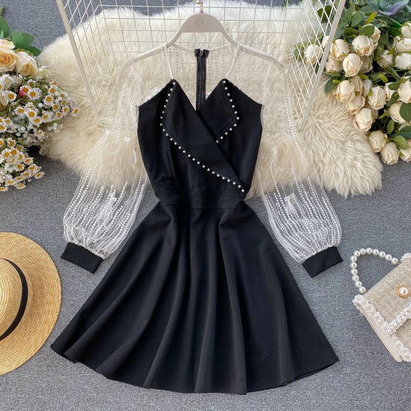 Женское Сетчатое мини платье с вышивкой длинным рукавом и V образным