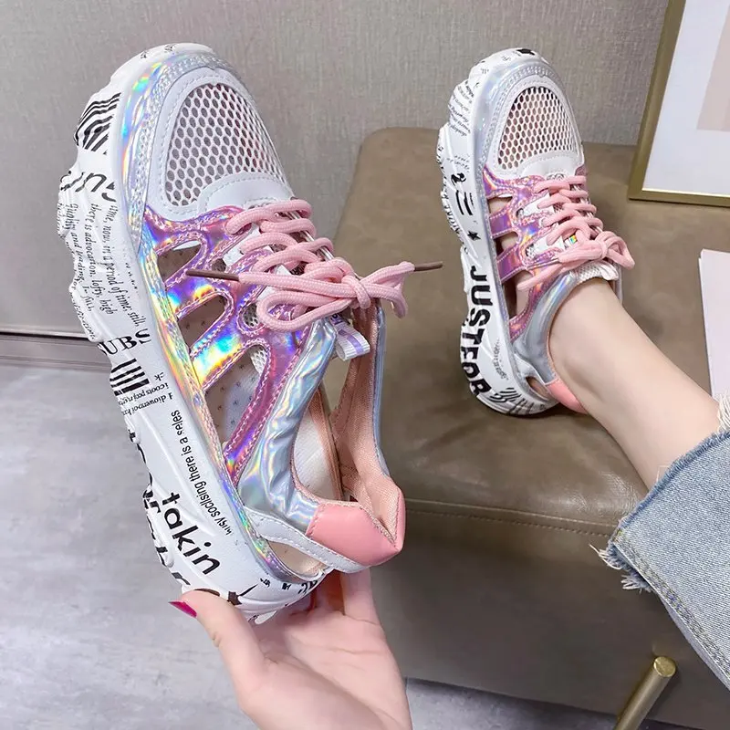 

2021 Sandals Women's Flat Hollowed Sneakers Closed Toe Daddy Mesh Fairy Style Ins Fashionable Ladies Shoes
