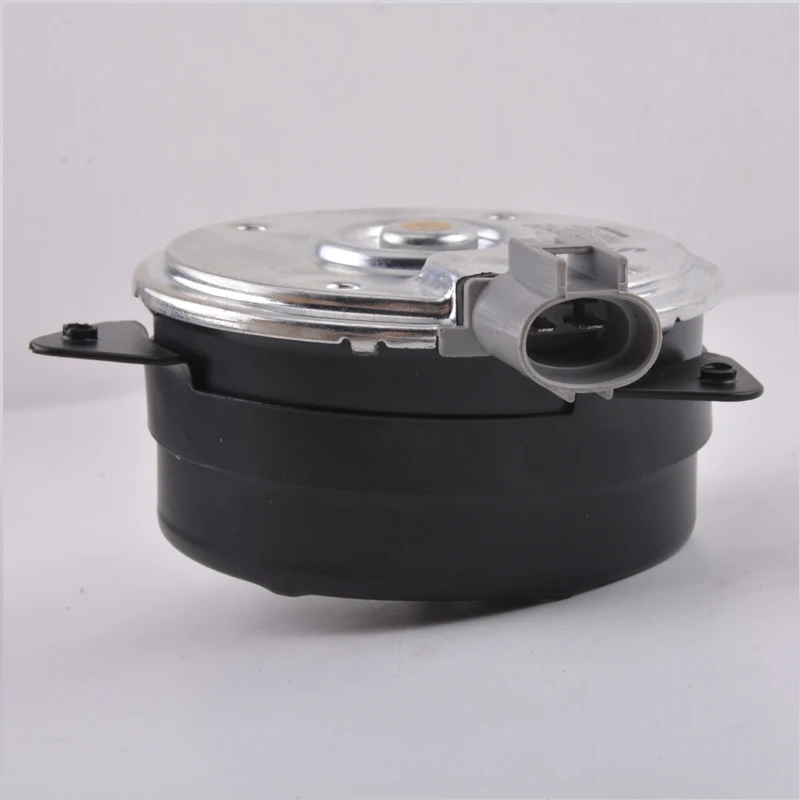 Двигатель вентилятора охлаждения CAPQX с правой стороны A/C 16363 0V390 168000 1490 для TOYOTA RAV4