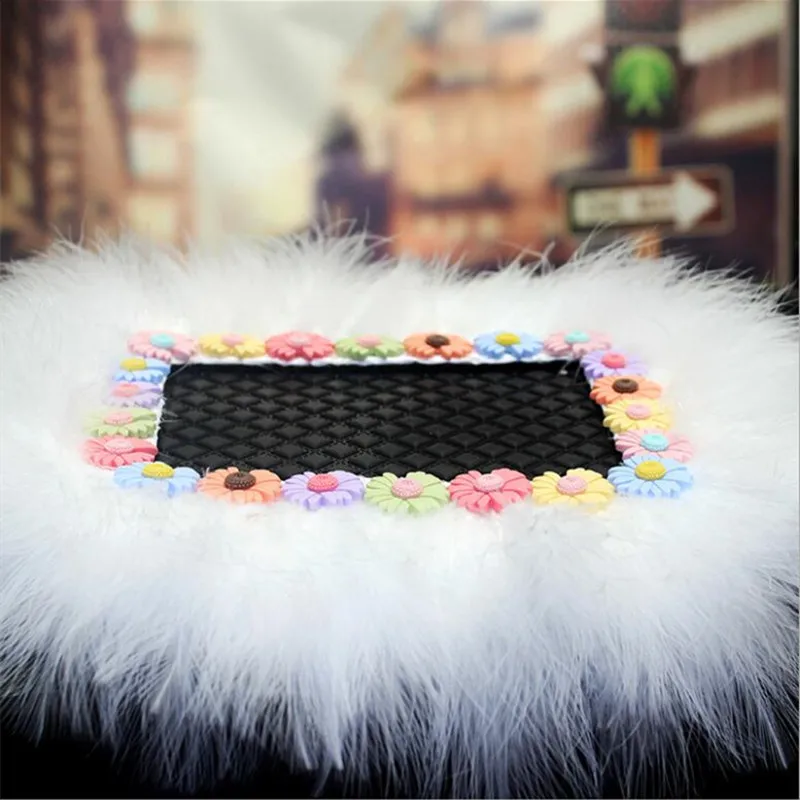 

Little Fresh Flower Square Feather Car Anti-skid Pad Dashboard Center Console Storage Pad Mobile Phone Anti-slip Mat