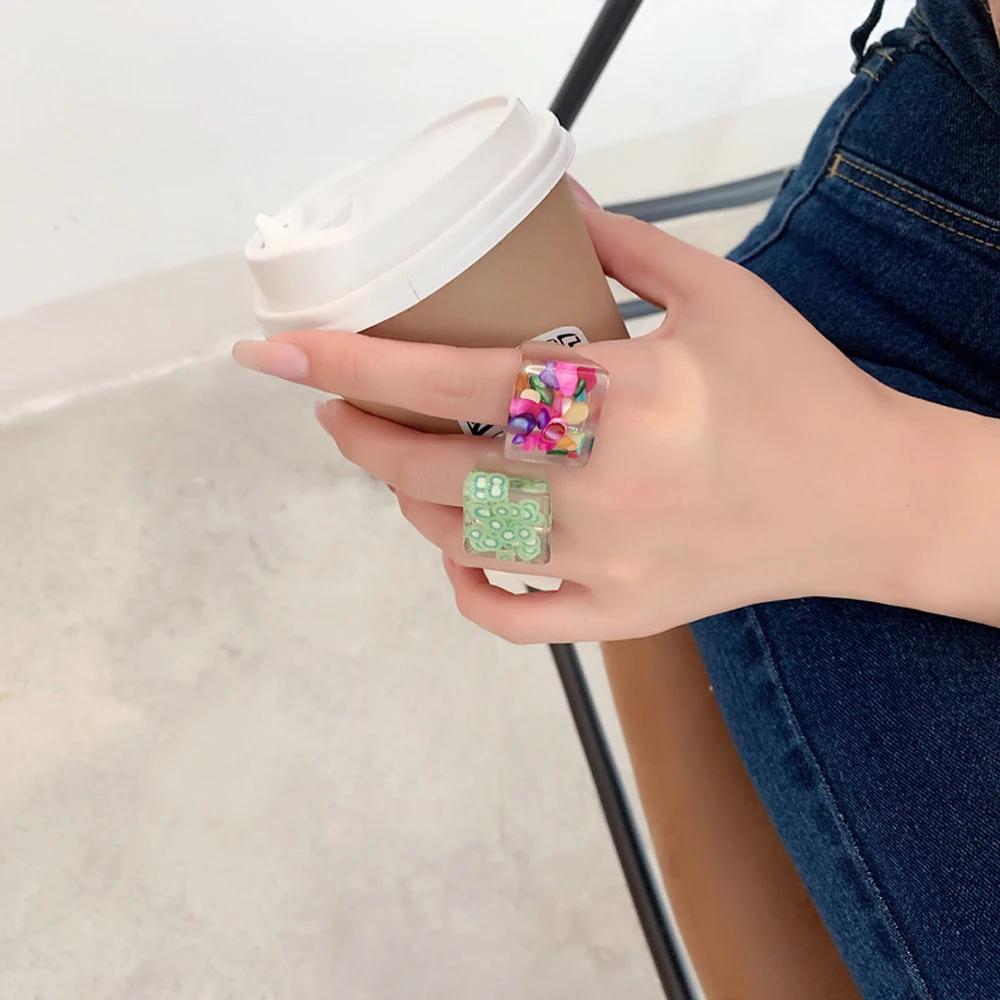 Корейское модное прозрачное кольцо из смолы с фруктами и клубничками квадратное