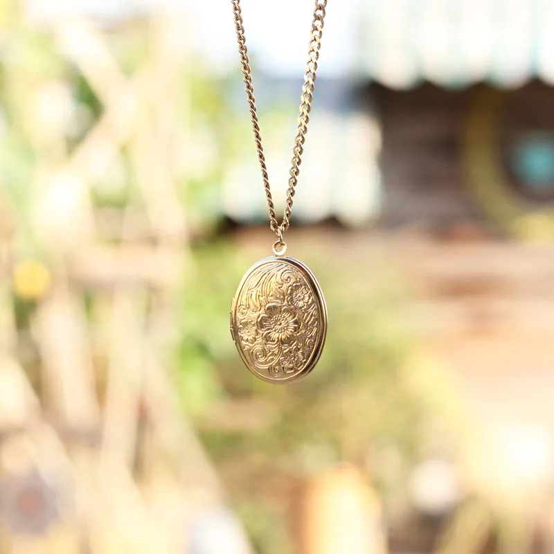 Декоративная фоторамка сделай сам кулон с резьбой по цвету ожерелье в стиле