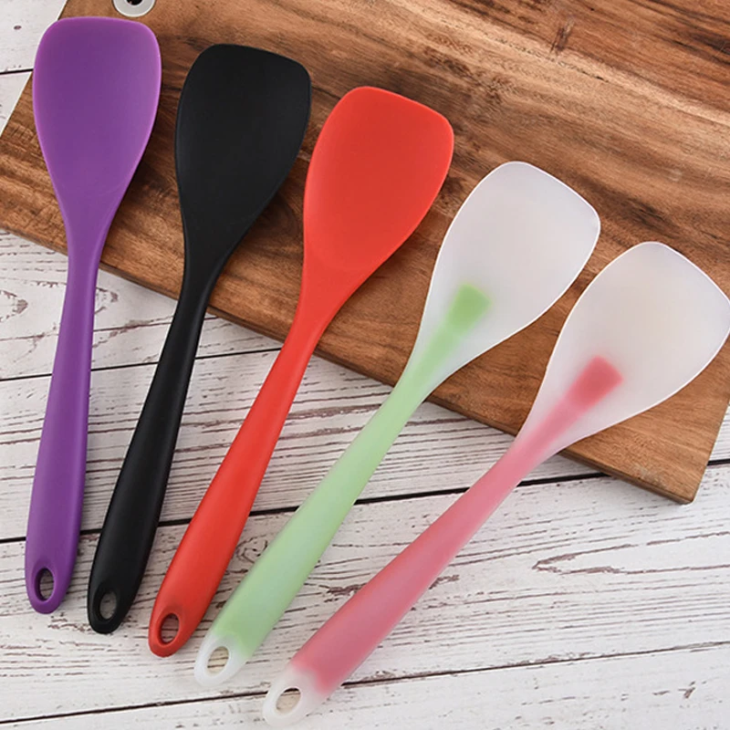 

1Pcs Multicolor Silicone Shovel Heat Resistant Kitchen Spatula Sauteing Baking Cooking Kitchen Utensil Gadget Tool 26.5 * 6 CM