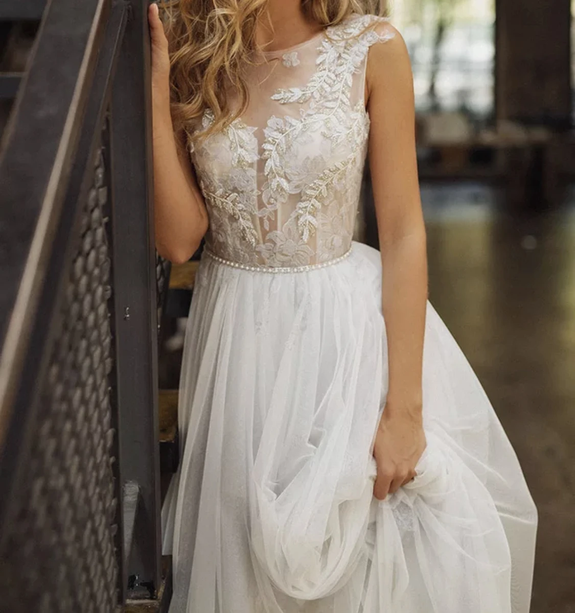 Свадебное платье-трапеция с круглым вырезом кружевное платье блестками и