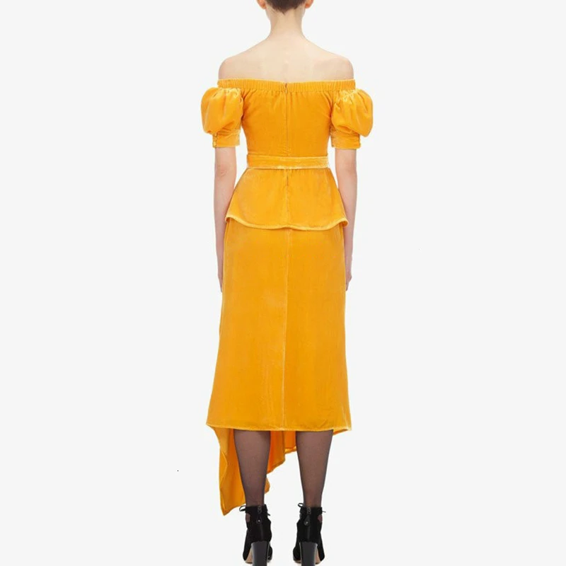 Женский бархатный костюм TWOTWINSTYLE комплект из двух предметов рубашка с вырезом