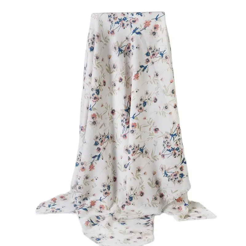 

Free Shipping Autumn and Winter Floral White Background Ethnic Style Fringed Scarf Ladies Warm Shawl Fashion Big Square Scarf