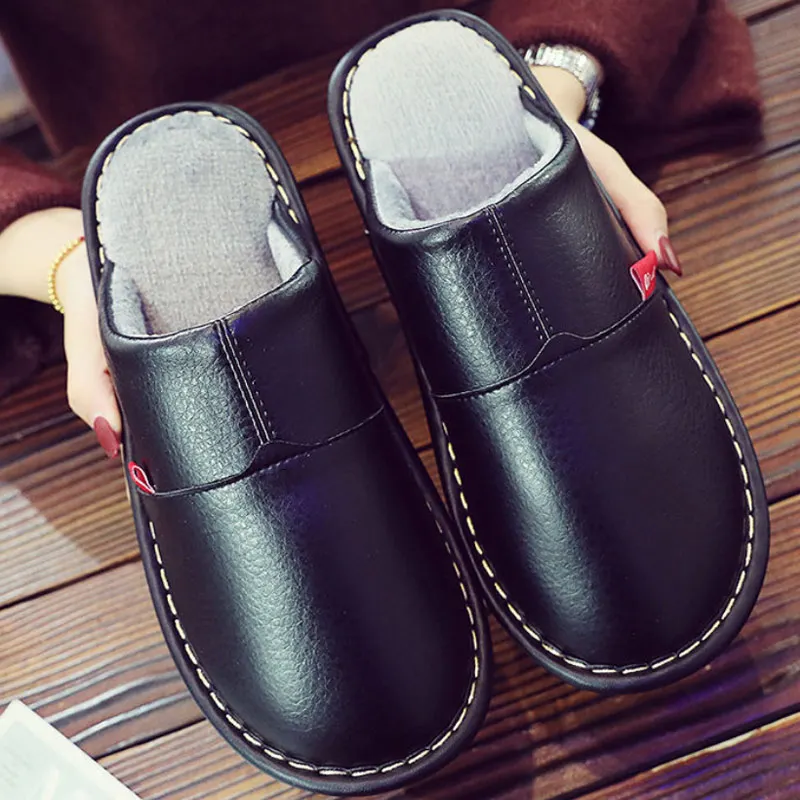 Plus size 45/46 Unisex home slippers women winter leather shoes microfiber high quelity female house slippers short plush shoes - Цвет: Black