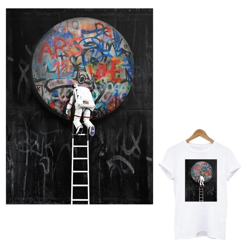 

Spaceman Aesthetic Heat Transfer Stickers Colorful Space Iron On Patches For Clothing Print-On T-Shirt Thermal Patches Appliqued