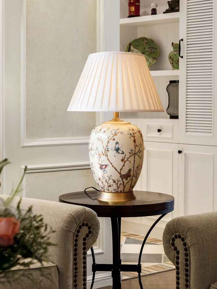 

American ceramic table lamp bedroom bedside lamp light luxury study decoration large living room table lamp
