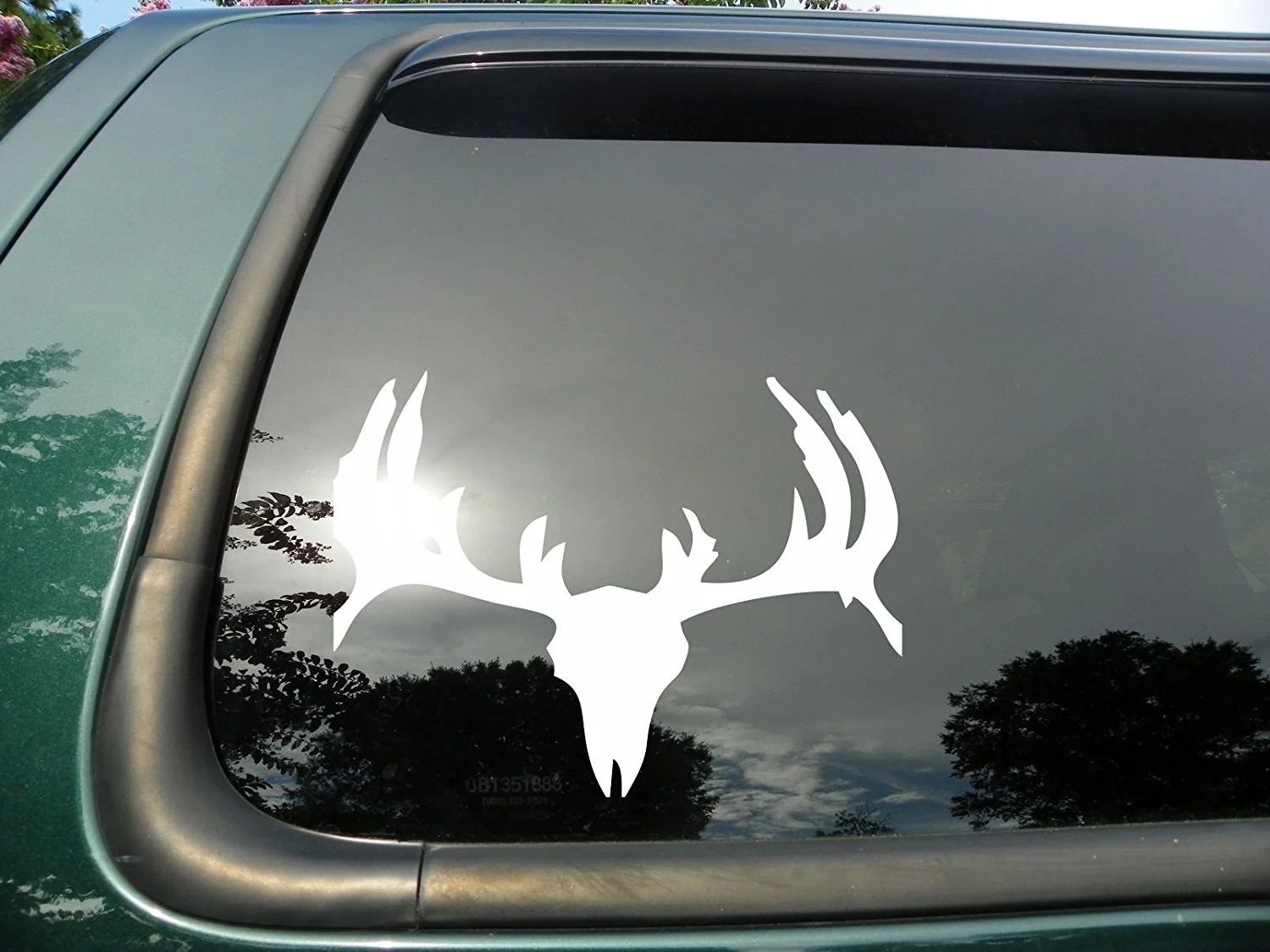 

Droptine Skull- Die Cut Vinyl Window Decal/sticker for computer or Truck 4"x3"