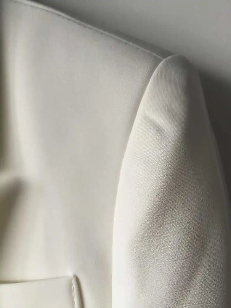 

brand quality High design buttons blazers Fashion women's slim fir suit jackets White/black color double-breasted small suits