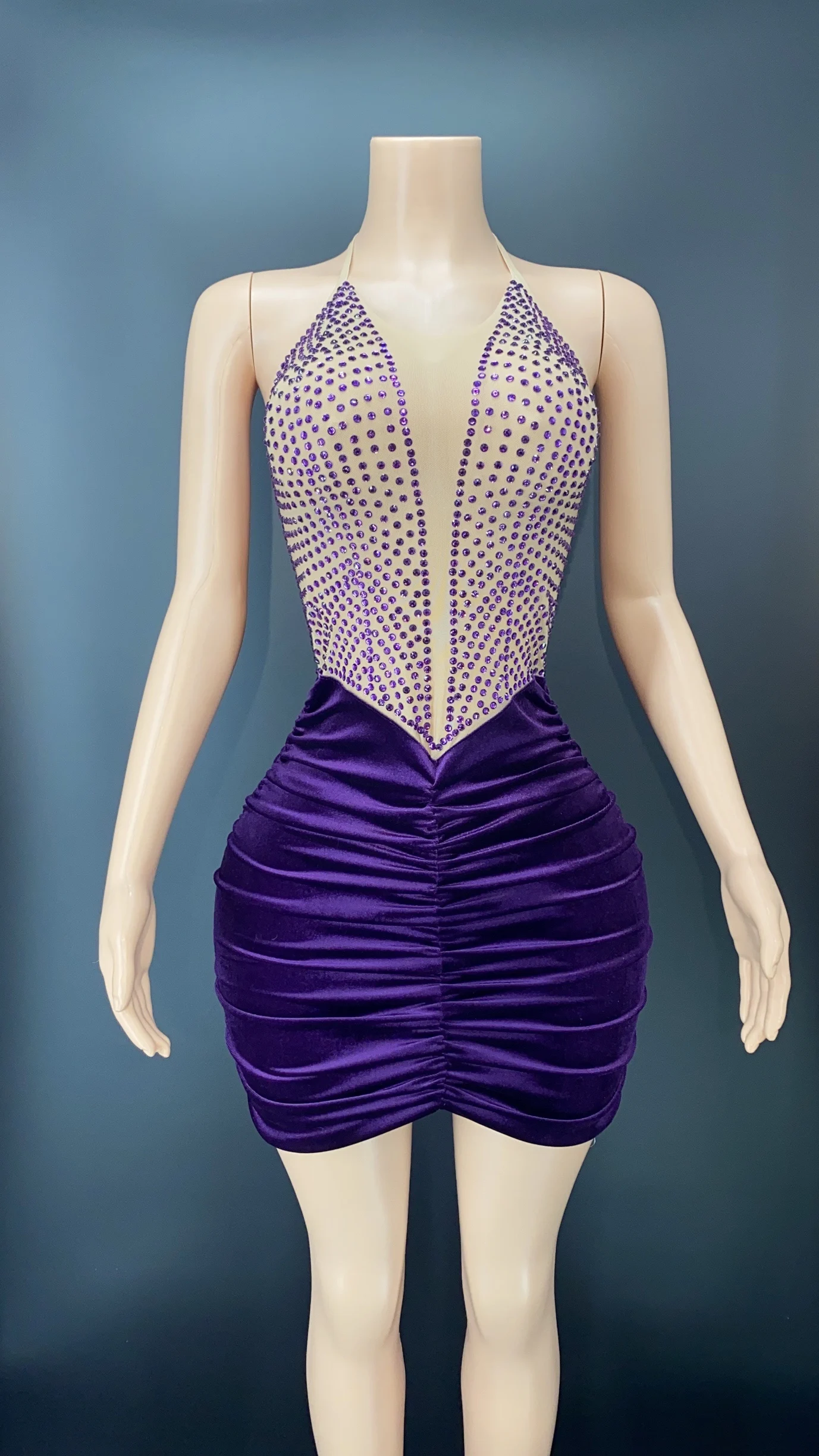 

Сексуальное фиолетовое бархатное мини-платье Стразы без рукавов Вечерний праздничный наряд для ночного клуба женский костюм певицы YOUDU