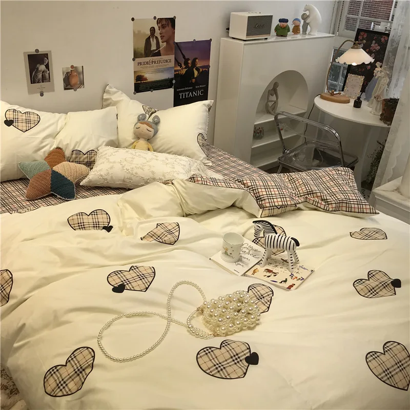 2021 Korean 100% Cotton Bedding Set Pattern with Khaki Love Heart Twin Queen Size Bed Comforter Bedding Set Home Textile
