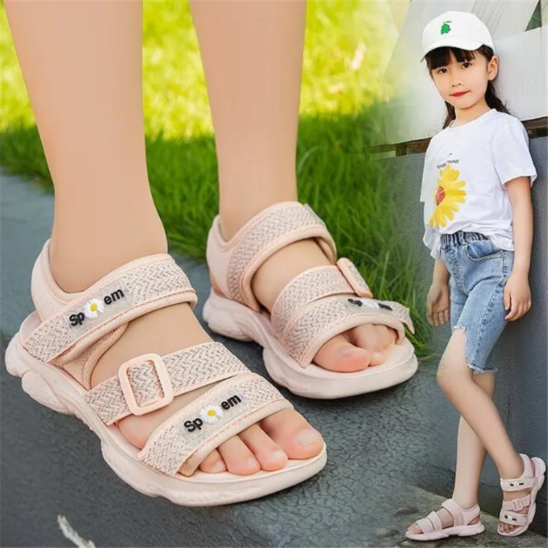 

2021 summer new children's sandals girls beach shoes casual fashion boys outdoor soft bottom antiskid light children's sandals