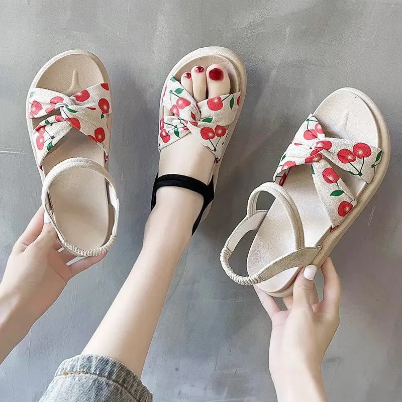 

Low Sandals Woman Leather 2021 Summer All-Match Clogs With Heel Med Clear Shoes Low-heeled Thick Flat Wedge Comfort Fashion Glad