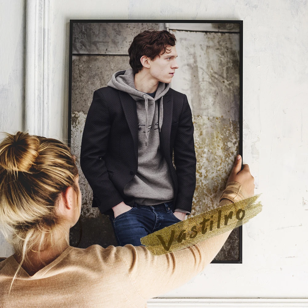 

Tom Holland Actor Poster, Movie Star Wall Picture, Handsome Man Wall Art, Film Character Portrait Painting, Fans Collect Gift
