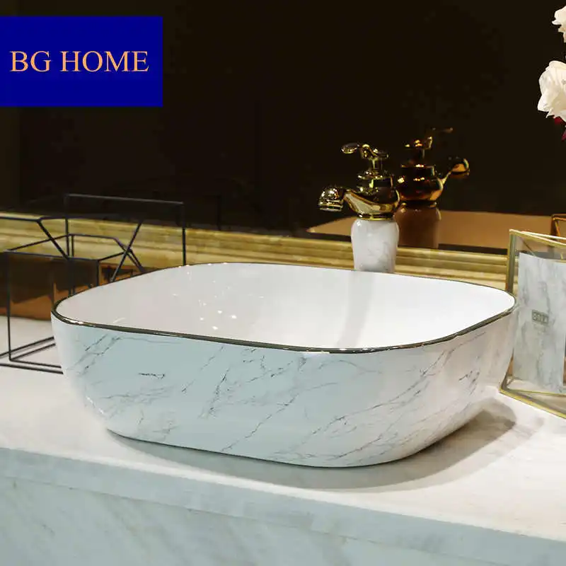 Умывальник на сцене умывальник один домашний керамический художественный