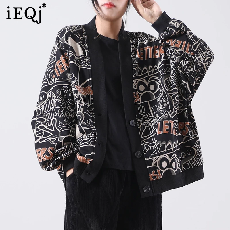 

Coats & Jackets