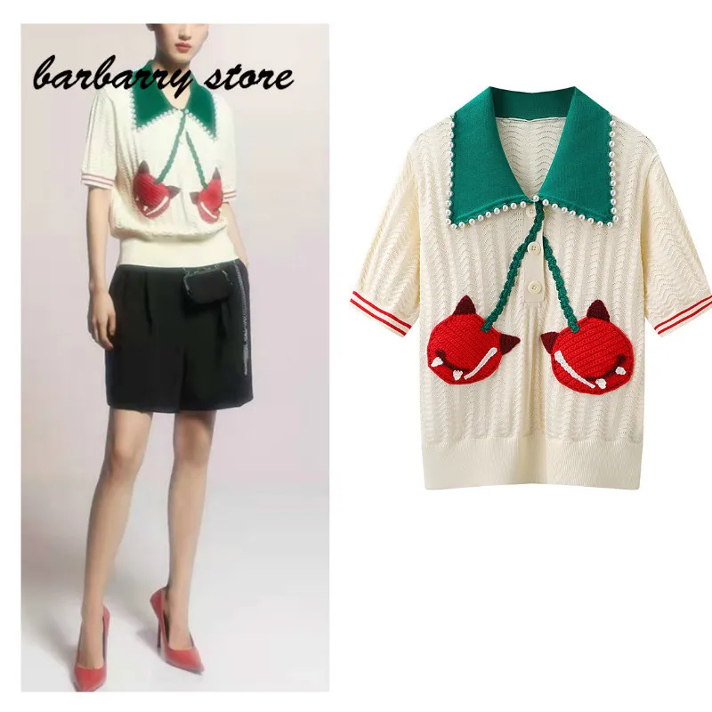 

Женская футболка с вышивкой и жемчужинами, яркая трикотажная повседневная короткая рубашка с отложным воротником и коротким рукавом, 21 дюй...