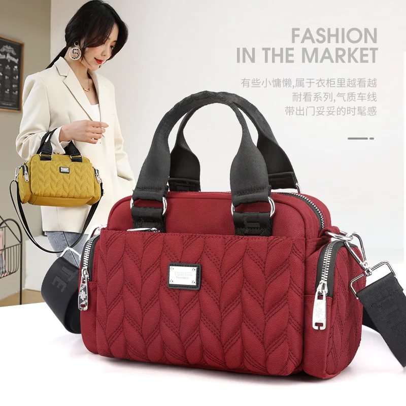 

New Embroidery Thread Shoulder Bag Wild Lady Handbag Lightweight Waterproof Nylon Cloth Bag Large Capacity Outdoor Messenger Bag