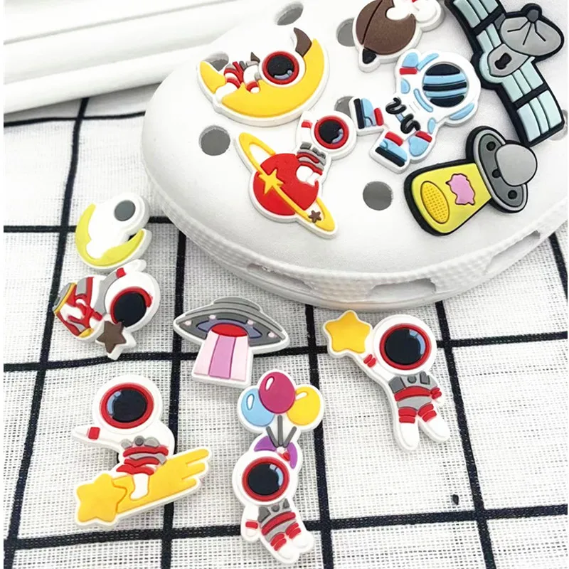 

1 pcs PVC Shoe Charms Personalized Shoe Accessories Happy Astronaut Decoration for Shoes fit for Jibz Croc Sneakers