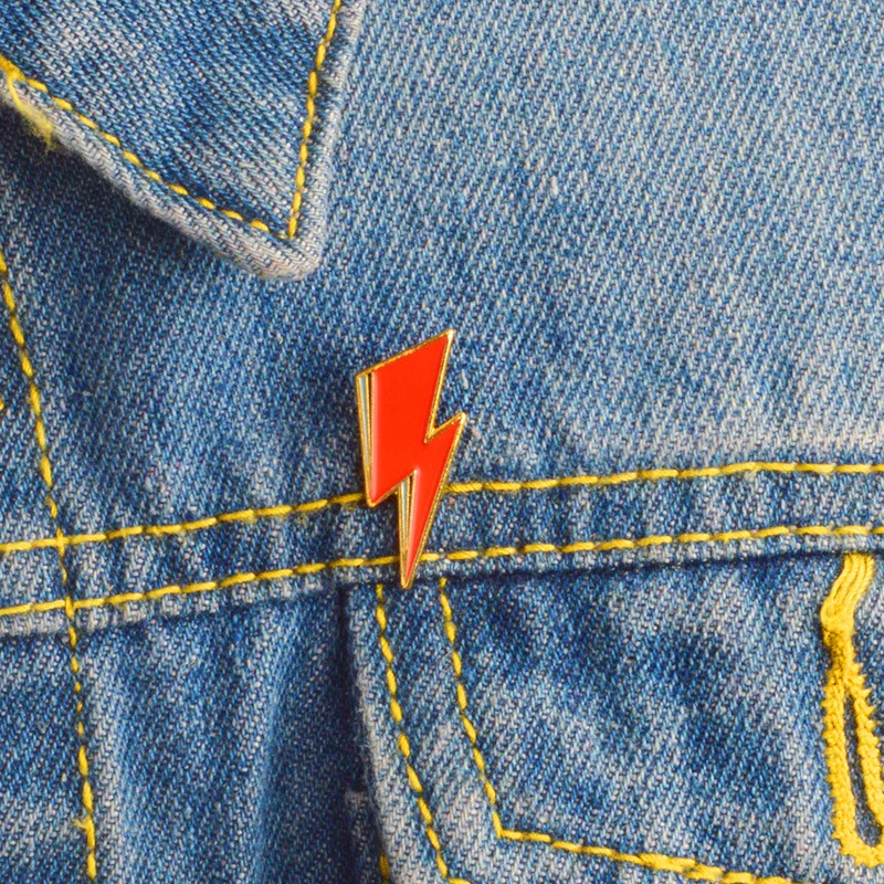 

Aladdin Sane Lightning Bolt Enamel Pin David Bowie Inspired Red Lightning Brooch for Women Men Lapel Pin Jewelry