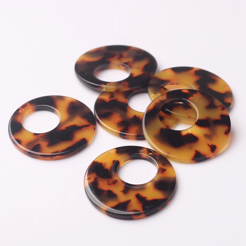 

Acetic Acid Resin Tortoiseshell Round Circle Charms Pendant 34MM 6pcs/lot For DIY Jewelry Finding Earrings Making Accessories