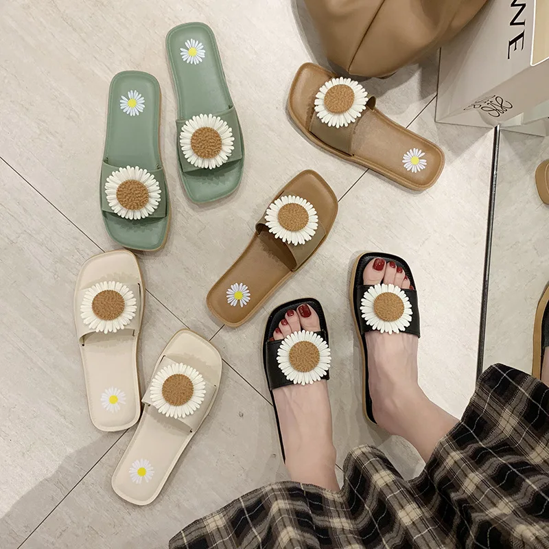 

2020 Hot Sale House Slippers Small Daisy Women's Slippers Summer Flat Sandals External Wear Small Fresh Artificial PU Slipper