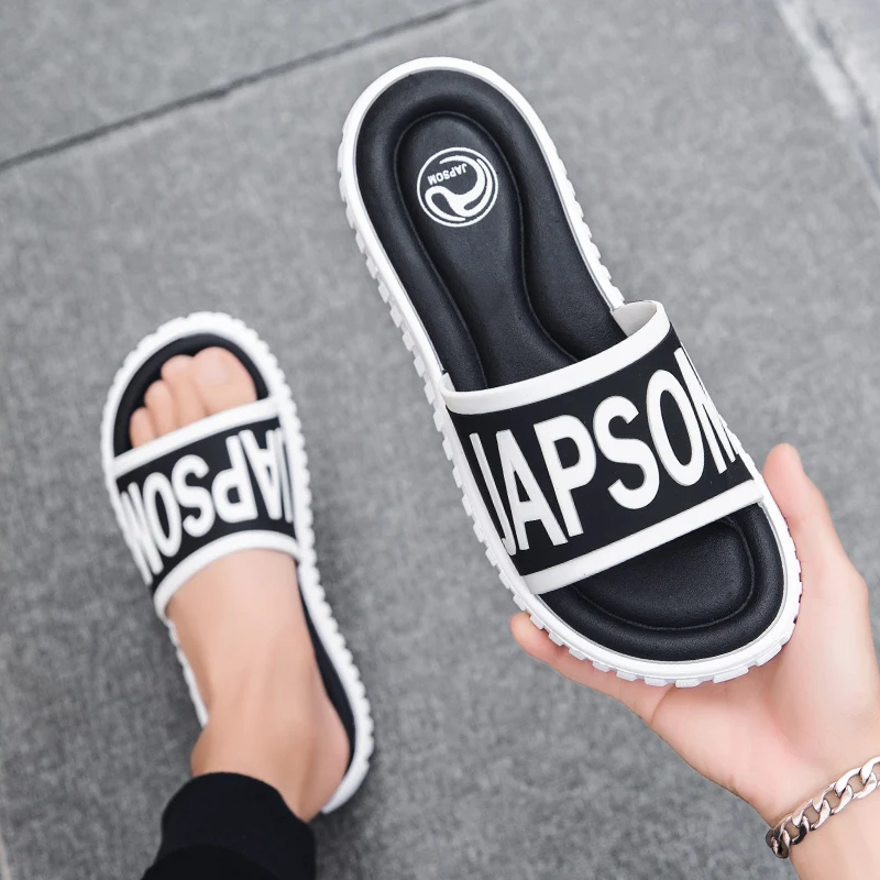 

Summer Men Plus Size 39-47 Slippers Men Thick Bottom Tide Brand Indoor Slippers Bedroom Sandals Outdoor Beach Slippers Water