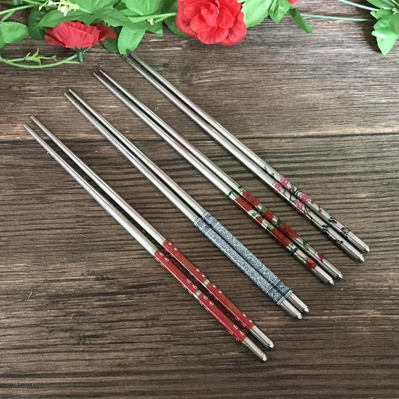

New 1 Pair Stainless Steel Chopsticks Length White Flower Patters Food Sticks Portable Reusable Chopsticks 23 cm palillos chinos