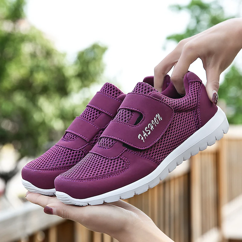 

New Arrival Velcro Breathable Mesh Couple Sport Shoes Couple Outdoor Jogging Trekking Sneakers Casual Shoes Hiking Shoes