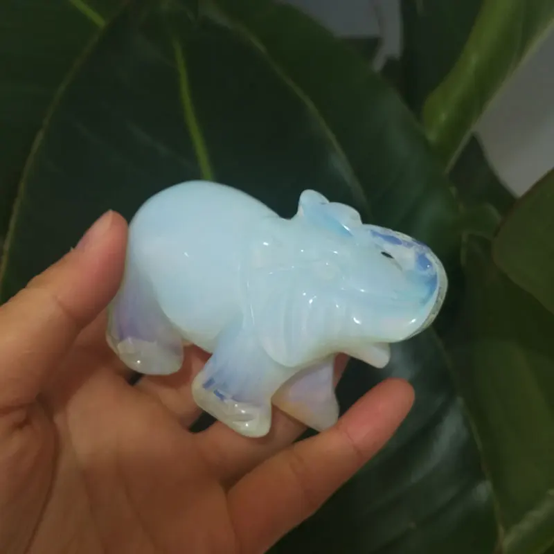 Фигурка животного из натурального опала Howlite с кристаллами 3 дюйма|Камни| |