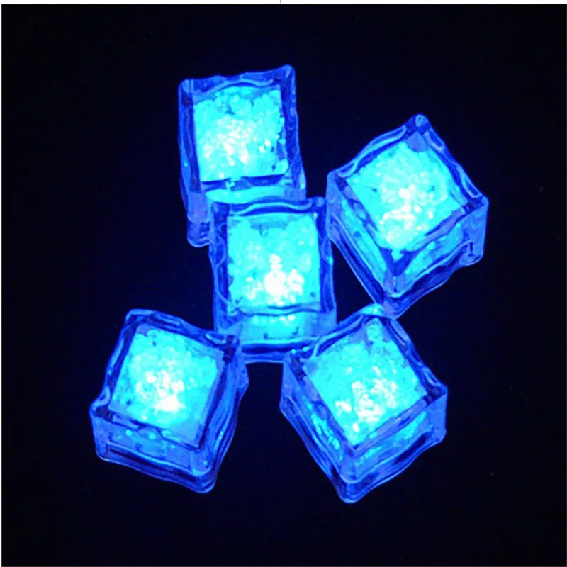 Koop Gratis Verzending Aoto Kleuren Mini Romantische Lichtgevende Kubus Led Kunstmatige Ice Cube Flash Led Light Wedding Christmas Decoration Party