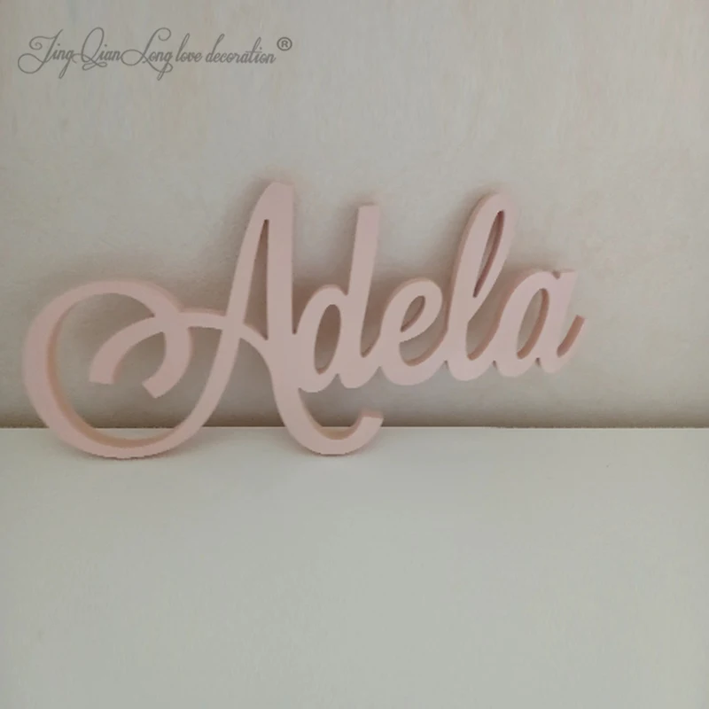 Индивидуальные деревянные именные знаки с большим именем различные