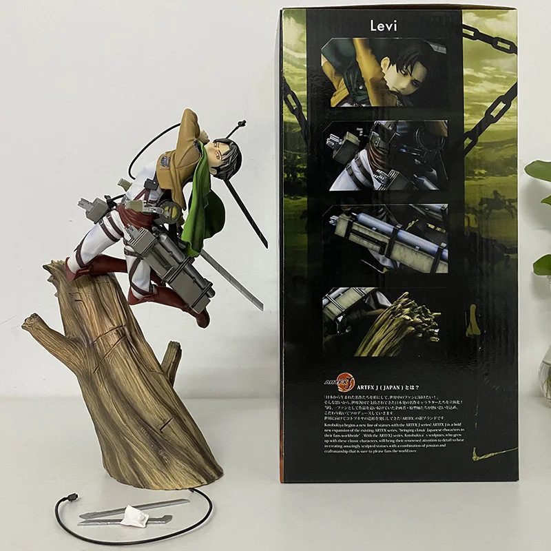 Экшн-фигурка из аниме Атака на Титанов