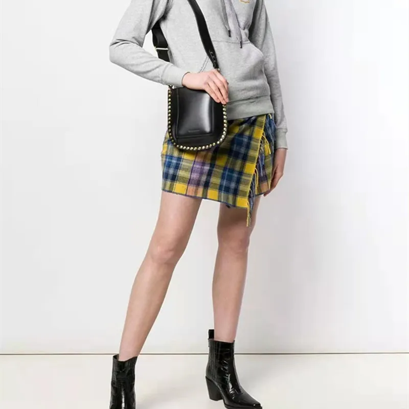 Kopen Vrouwen Klinknagel Decoratie Echt Lederen Mini Een Schoudertas Zwart Nieuwe Mode 2021 Dames Handtas