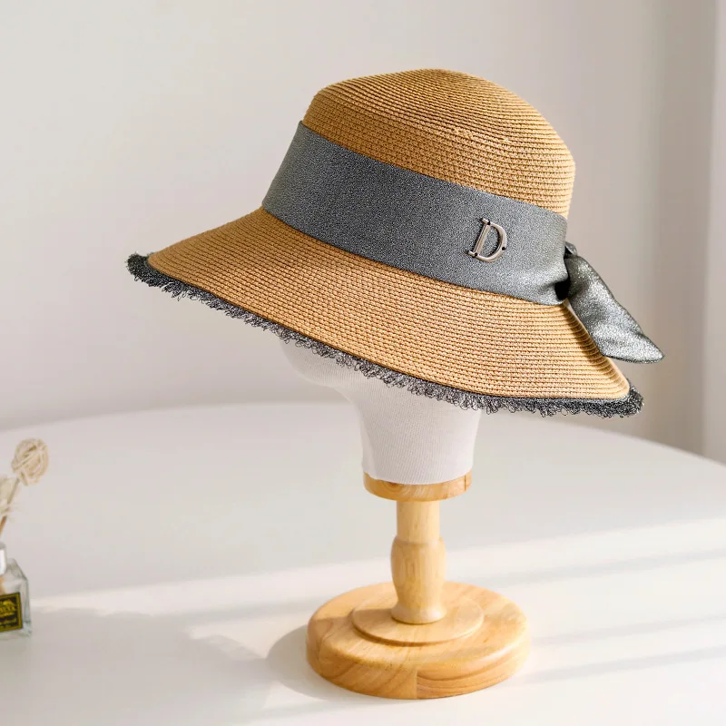 Соломенная шляпа с большим бантом для весны и лета |