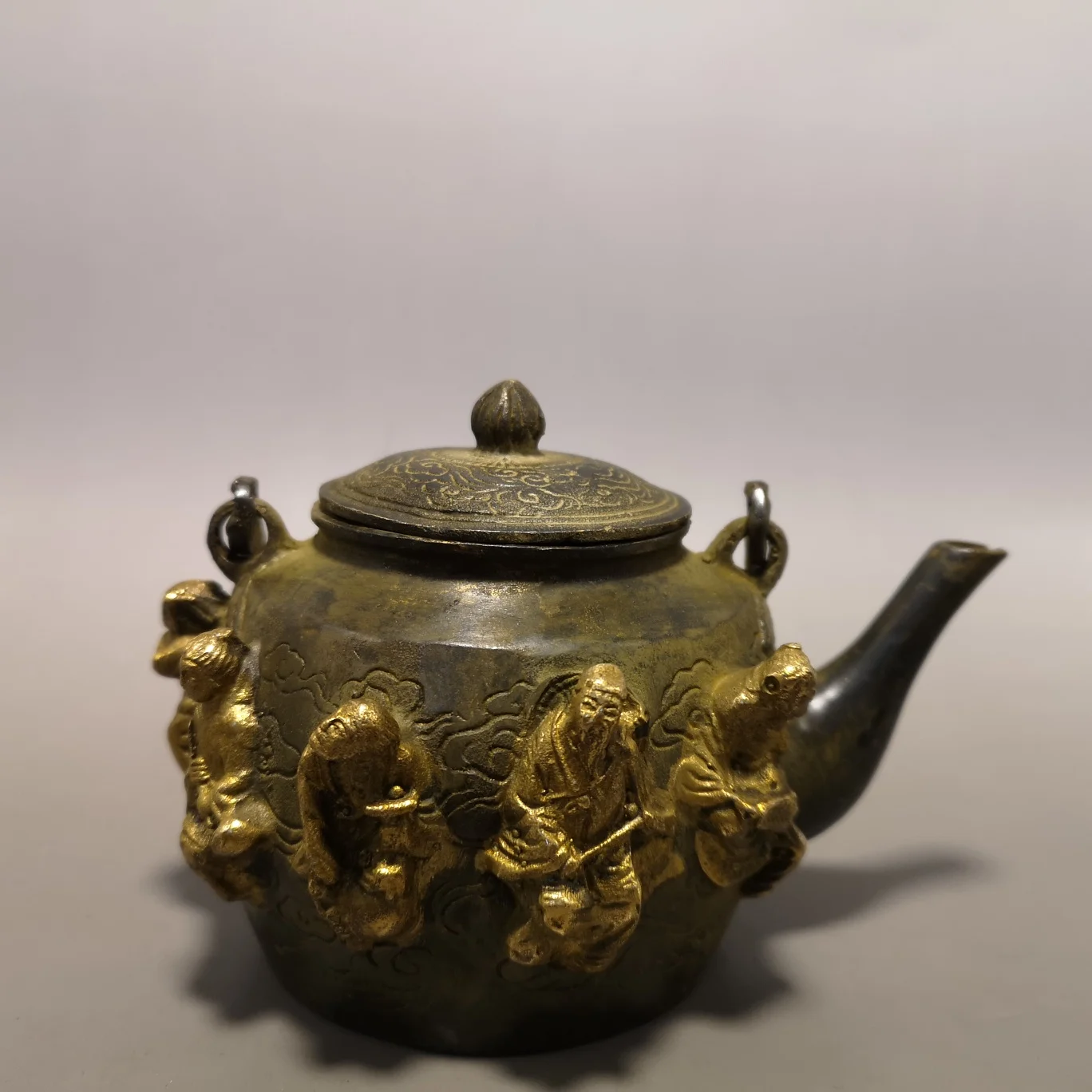 

Китайский Старый бронзовый позолоченный чайник 8 God, антикварный коллекционный чайник