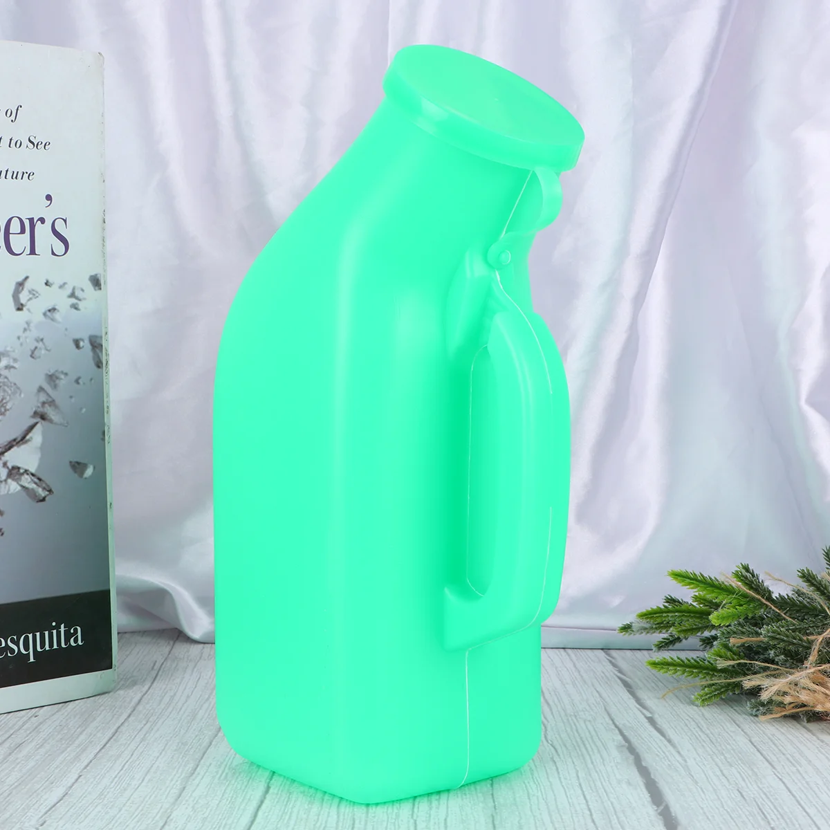 

2PCS 1200ml Men's Portable Outdoor Urine Bottle Urine Collector with Cover Emergency Toilet (Green)