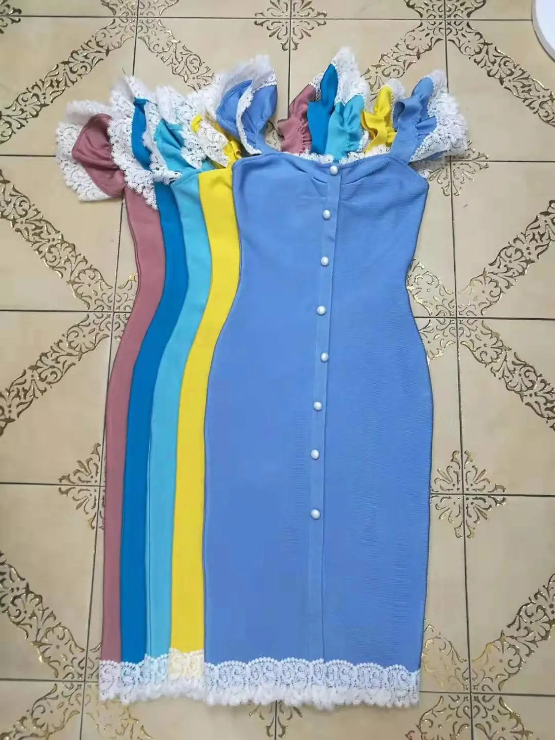 Высококачественное Бандажное платье цвета хаки длиной до колен из вискозы