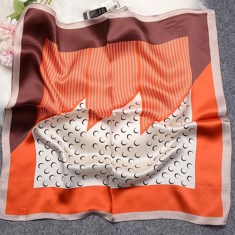 Рисунок 5 - Женский ультратонкий квадратный