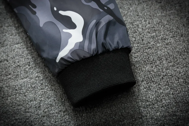 

Camouflage Men's Windbreaker Outdoor Military Jacket for Men Style Outerwear Men's Spring Jacket Clothing Tactical Bomber Jacket