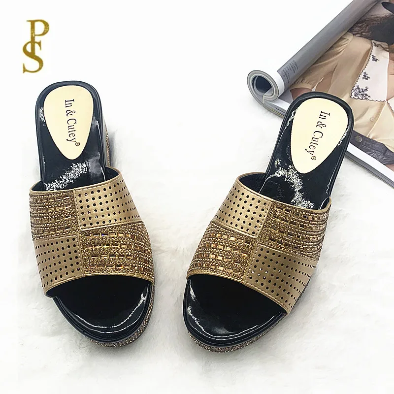 Удобные женские тапочки на танкетке Со стразы Тапочки для мамы | Обувь