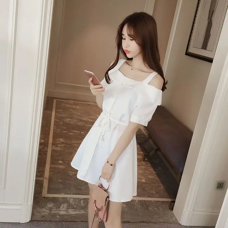 Платье женское однотонное на пуговицах с открытой спиной и оборками | Женская