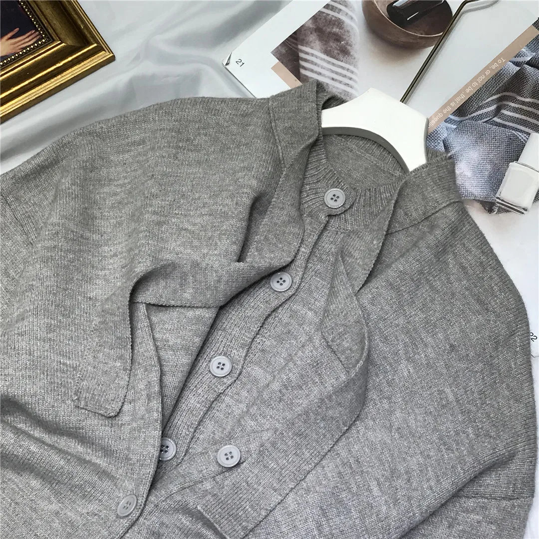

High Quality V-neck Long Sleeve Knitting Women Gray Sweater Pullover